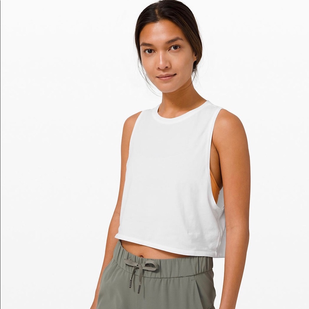 NWT Lululemon cut back crop tank WHITE Size: 6